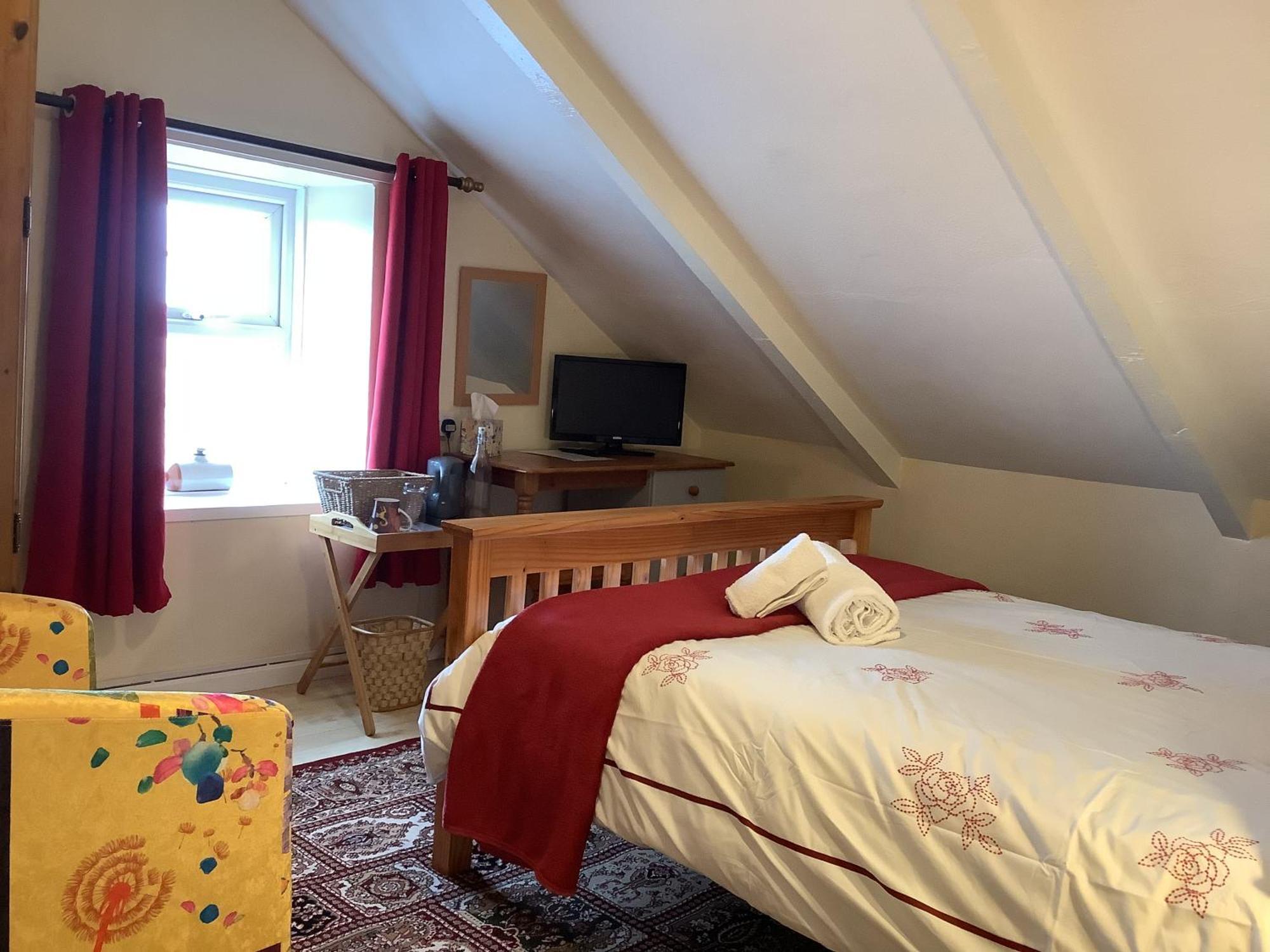 Haelarcher Farmhouse And Helicopter B&B Lizard Esterno foto